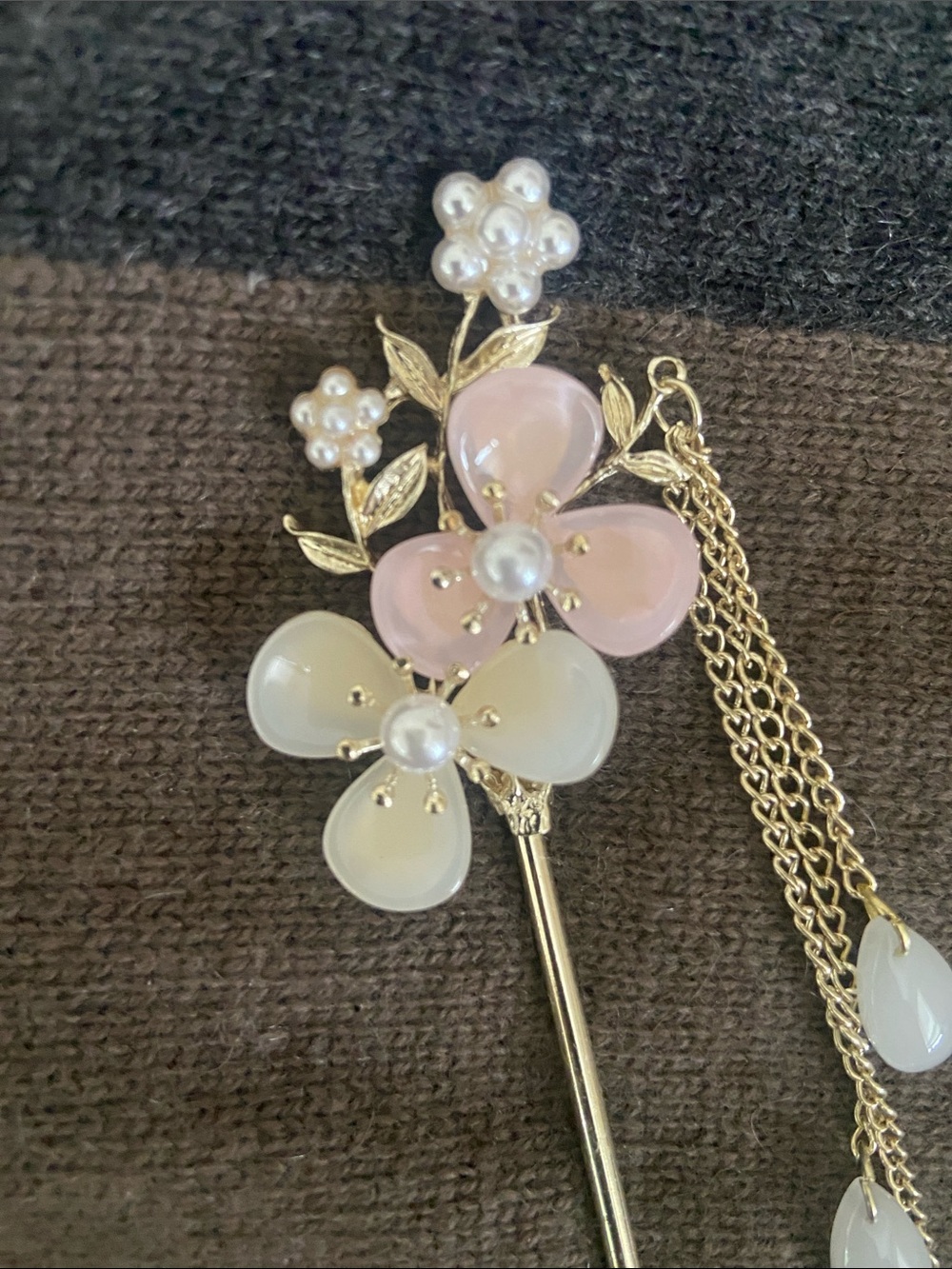 Y2k Gold Floral Hair Stick with Pearls, Opalite Dangle and Pink and Cream Petals - Picture 6 of 7